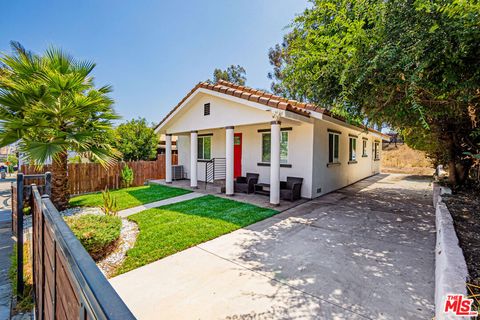 Tiny photo for 3900 E 3rd Street, Los Angeles, CA 90063 (MLS # 25560855)