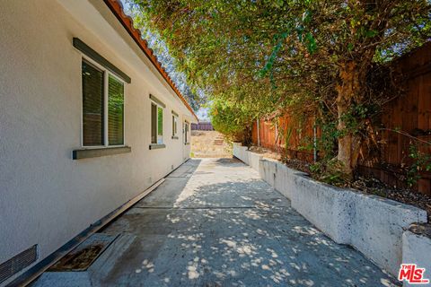 Tiny photo for 3900 E 3rd Street, Los Angeles, CA 90063 (MLS # 25560855)