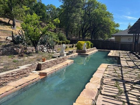 Photo of 19336 Mountain Meadow Mdw N, Hidden Valley Lake, CA 95467 (MLS # LC26003980)