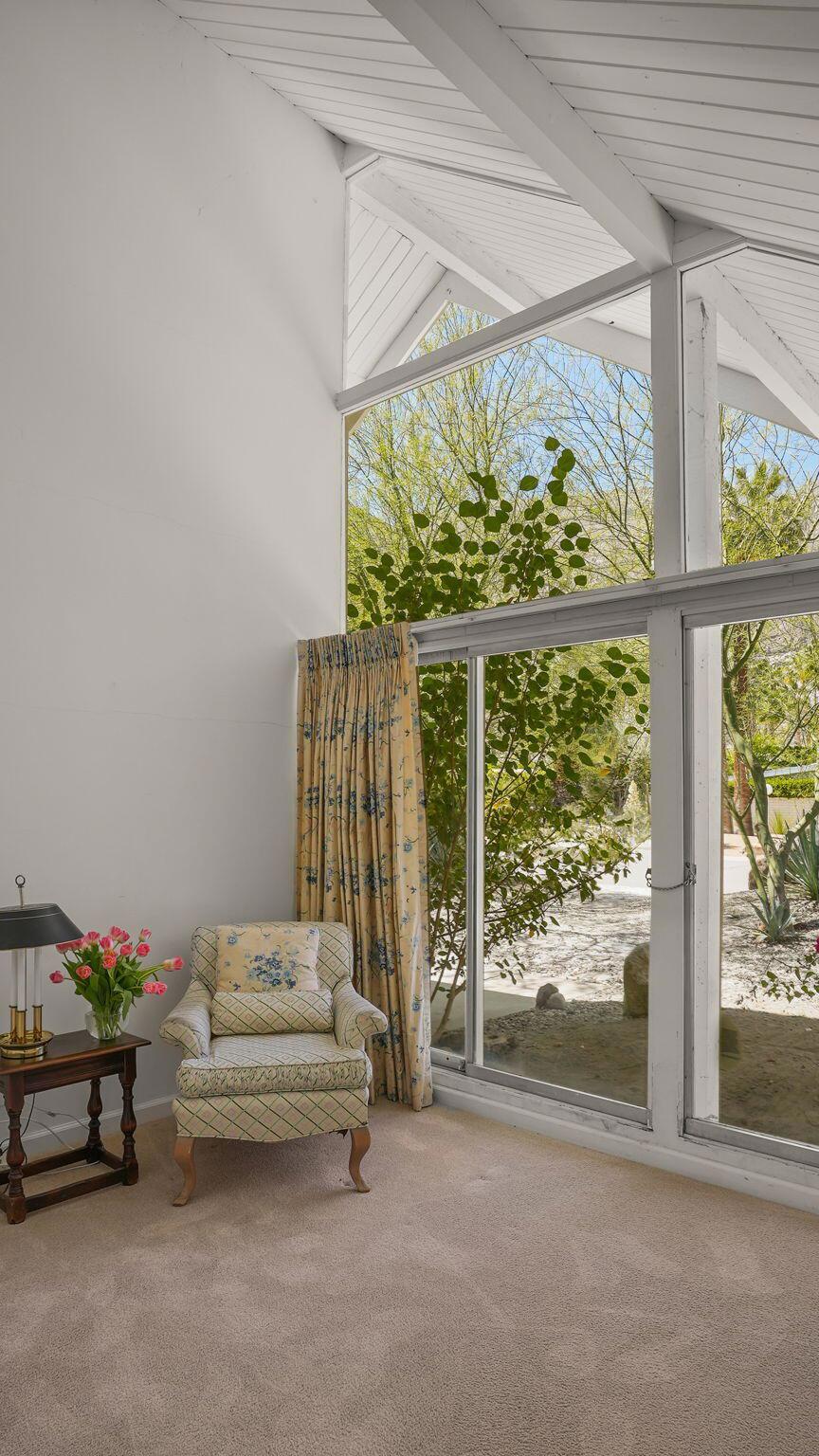 Vista Las Palmas - Residential