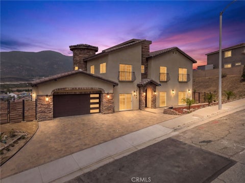 Photo of 5591 N Pinnacle, San Bernardino, CA 92407 (MLS # IV26110035)
