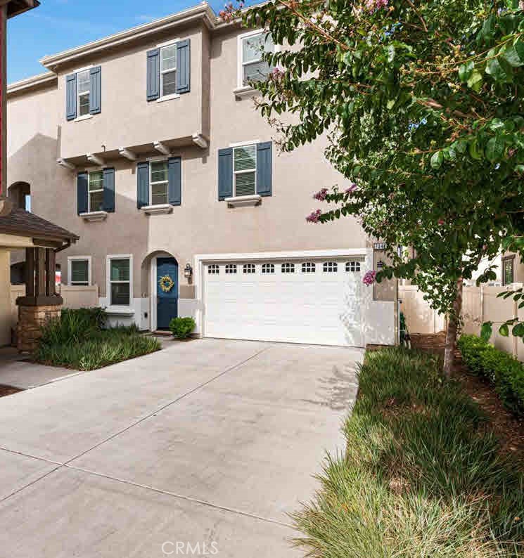 Welcome to 7346 Garnet Ridge Rd – a beautifully upgraded tri-level home in the gated Granite Ridge community. This 4-bedroom, 3.5-bath detached residence offers over 2,100 sq ft of thoughtfully designed living space.
The main living area showcases stylish luxury vinyl plank flooring, complemented by an open-concept kitchen featuring upgraded quartz countertops, stainless steel appliances, and a spacious island perfect for entertaining. All bathrooms are finished with matching quartz for a sleek, modern touch.
The layout includes a first-level bedroom and full bath—ideal for guests or multi-generational living. Upstairs, the primary suite offers a walk-in closet, dual-sink vanity, and private retreat. A covered balcony off the living room captures hillside views and sunsets, while the backyard is an entertainer’s dream with a built-in outdoor kitchen, BBQ island, and spacious patio.
Additional highlights include in-unit laundry, a 2-car attached garage, and access to community parks, playgrounds, and walking trails.
Located in a secure, amenity-rich neighborhood, this move-in ready home blends comfort, convenience, and modern style.