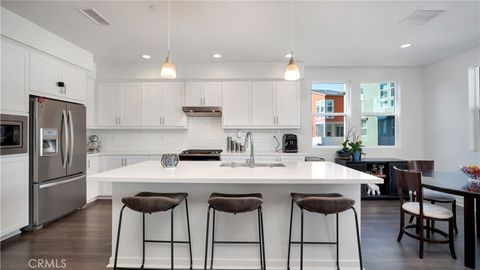 125 Allusion Irvine CA 92618