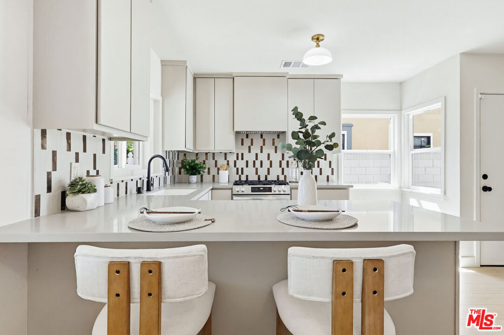 9631 S Harvard Boulevard