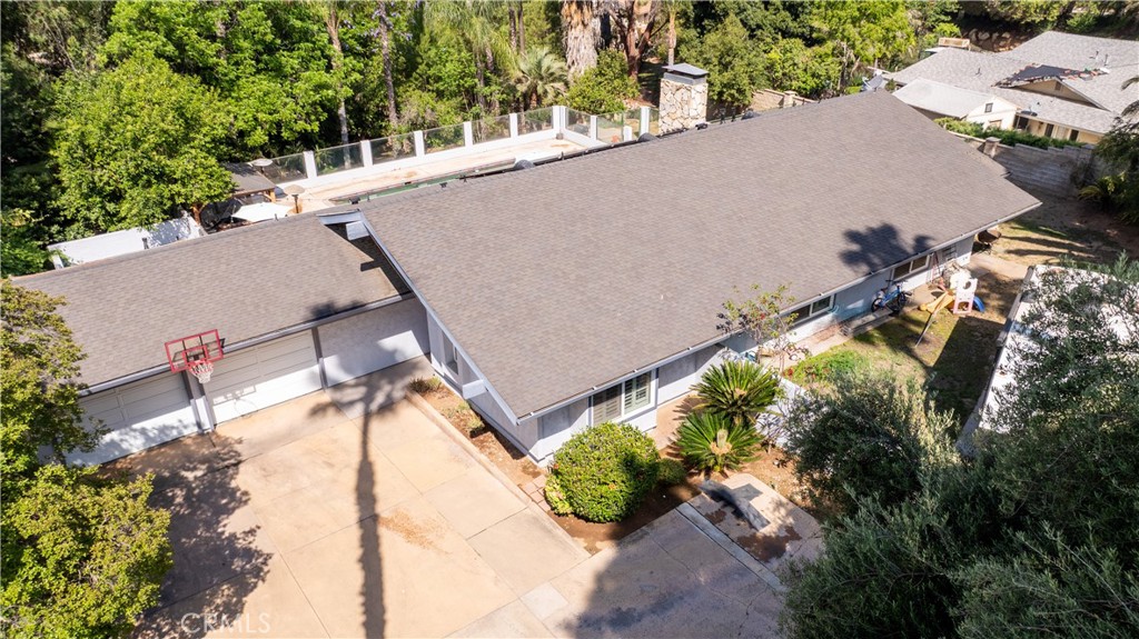 2110 Hathaway Place