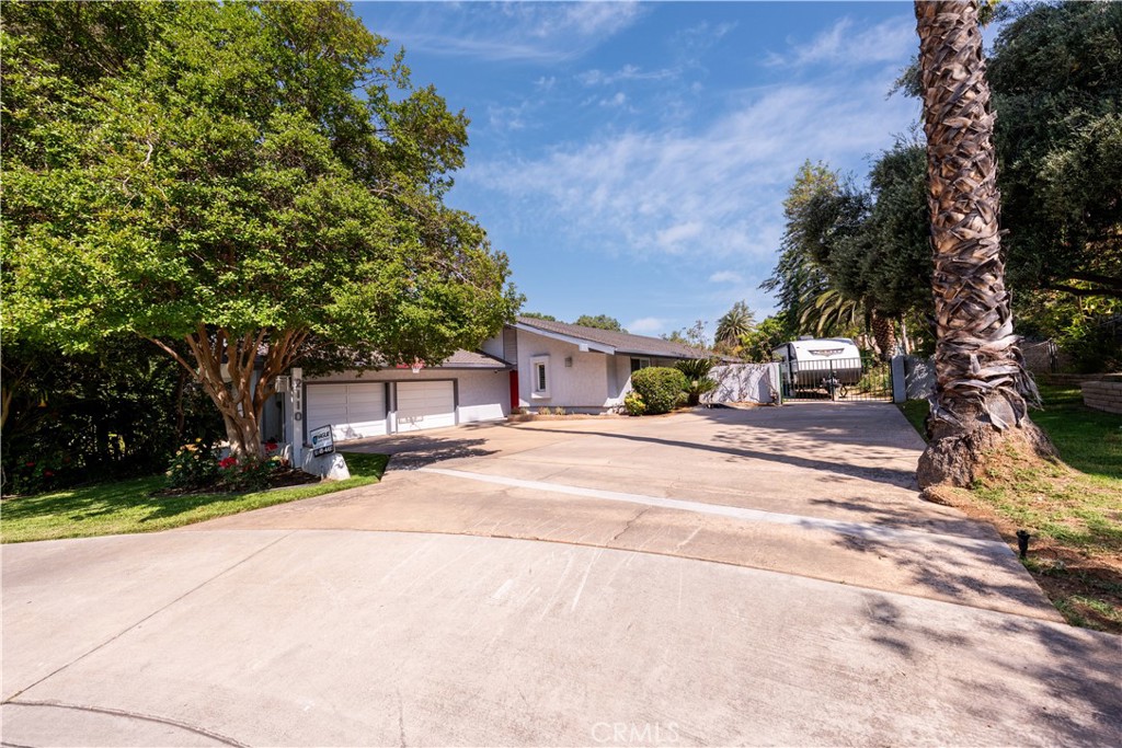 2110 Hathaway Place