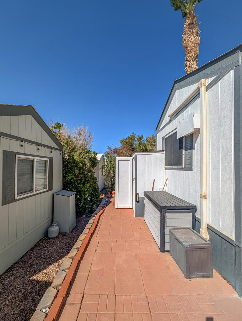 Not Applicable-1 - Manufactured In Park