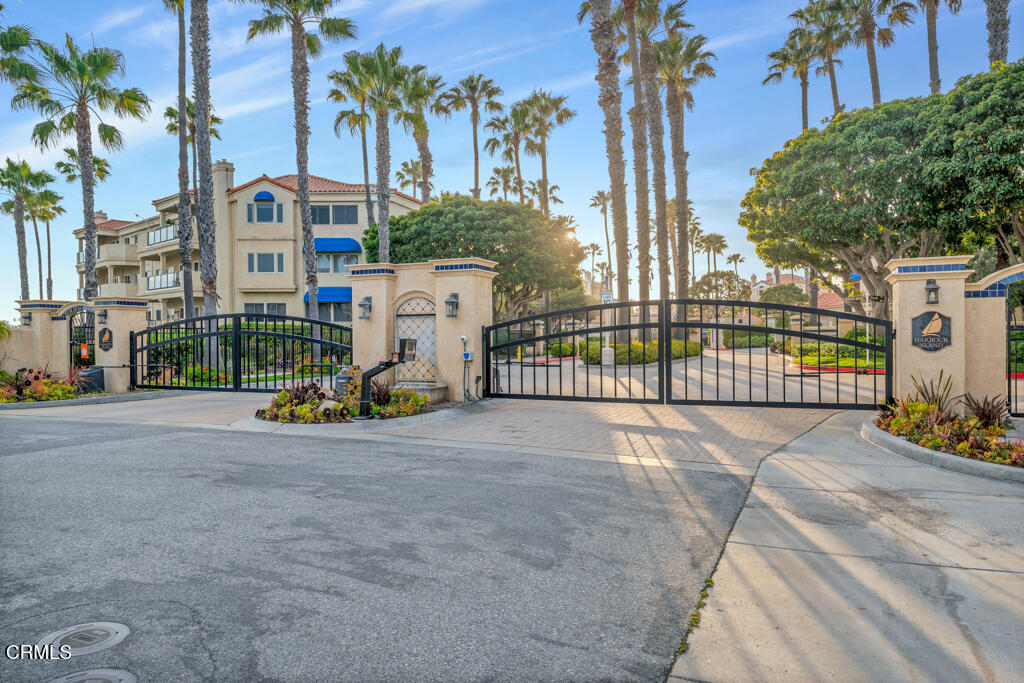 4241 Harbour Island Lane