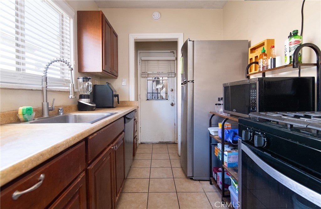 482 E 59th