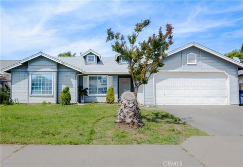 Photo of 5430 W Fedora AVE, Fresno, CA 93722 (MLS # FR26100792)