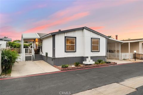 9850 Garfield 33 Huntington Beach CA 92646