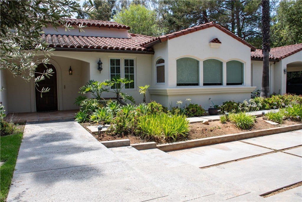 1632 Halsey Street