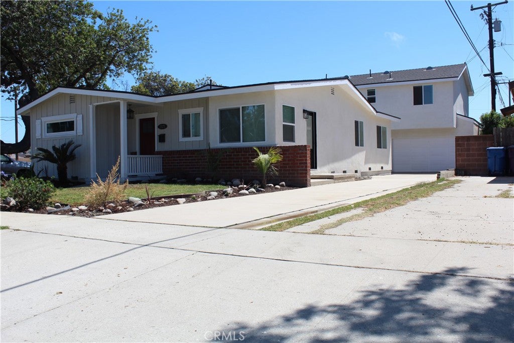 2371 Stearnlee AVE