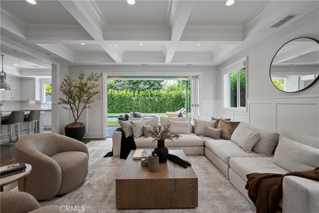 Properties 4 3743 Mound View Avenue