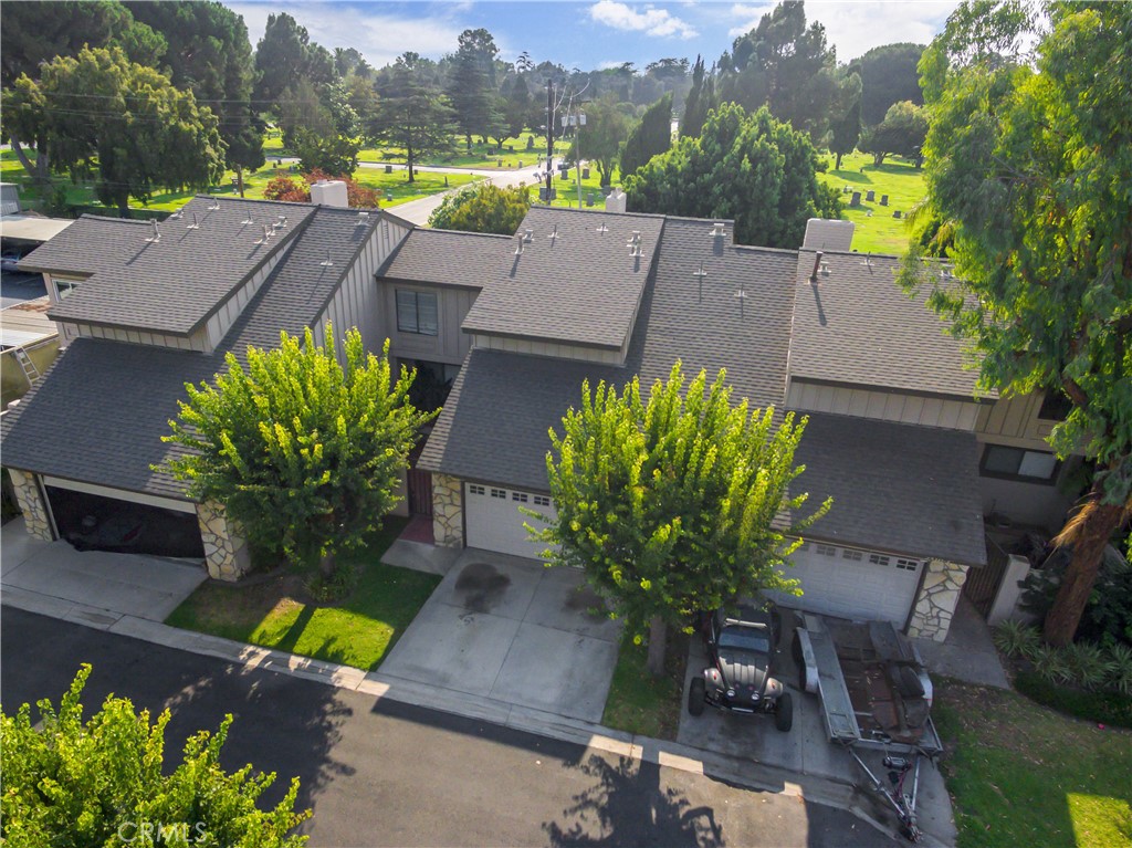 2510 N Tustin B