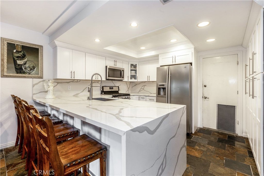 2510 N Tustin AVE