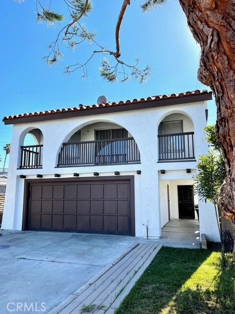 Price Improvement! 117 Avenida Del Poniente located in the robust rental market in the City of
San Clemente, California. Built in 1976, the property consists of ±2,293 rentable square feet and walking distance to the beach! With a walking score of 87, most errands can be accomplished on foot with parks that include Plaza Park, Bonita Canyon and Linda Lane. The superb unit mix consists of one 3 bedroom, two bath & one 2 bedroom, 2 bath unit. The property is situated on one parcel totaling ±0.09-acres and includes 1 two car garage, 4 additional on-site parking spaces with street parking also available. The property is also separately metered for gas and electric with a community laundry room. This is an excellent owner occupy opportunity with many new financing options available. Email or call for more details.