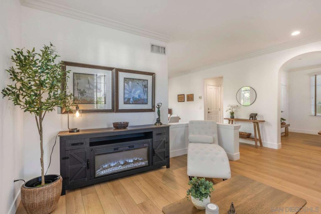 86 Canyoncrest
