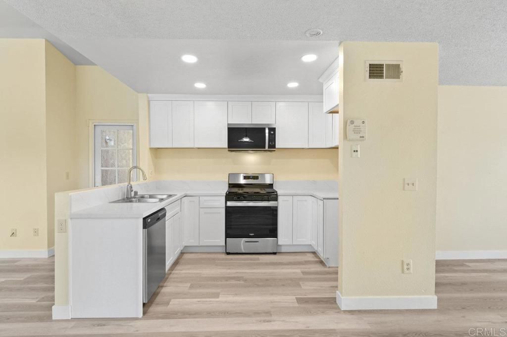 listing image 130721884768339568153