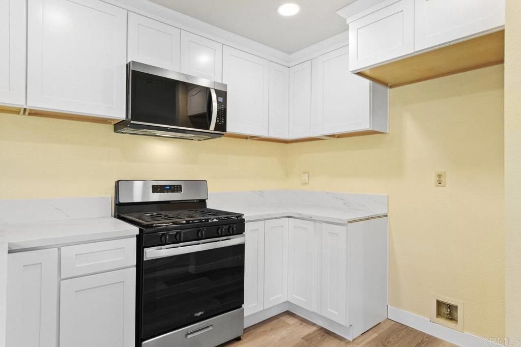 listing image 130720564125074072199