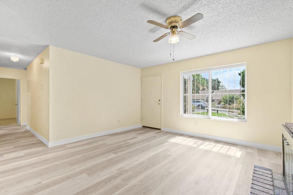listing image 130727027640105778505