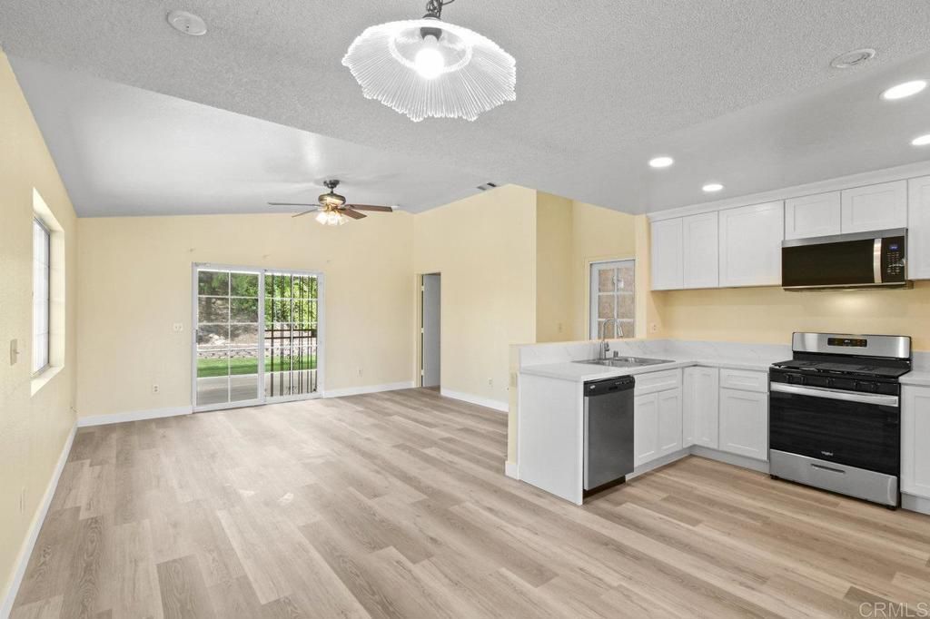 listing image 130724510802252617718