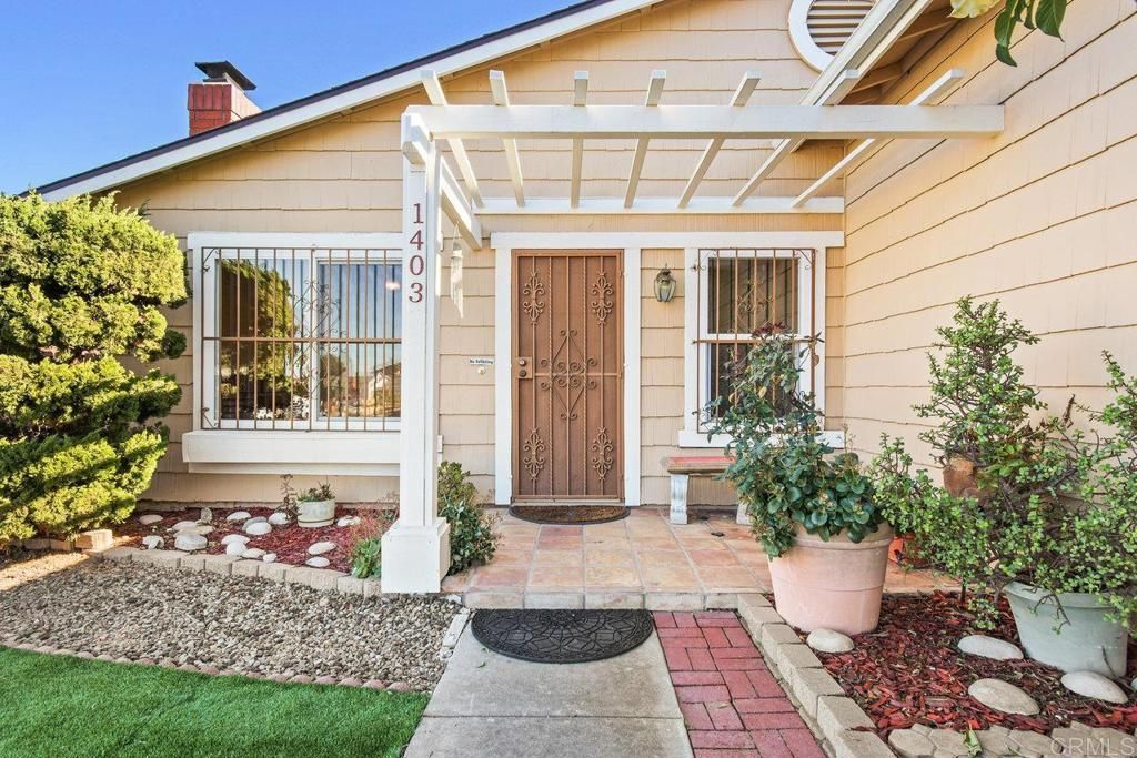 listing image 130727359082524305482