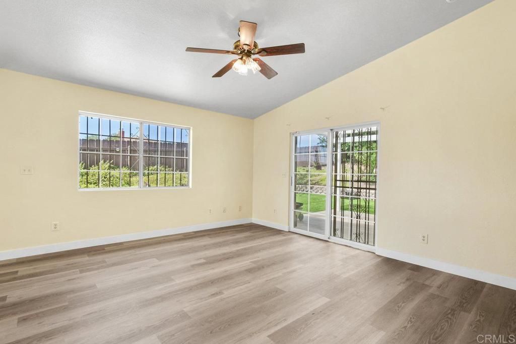 listing image 130720729996377082490