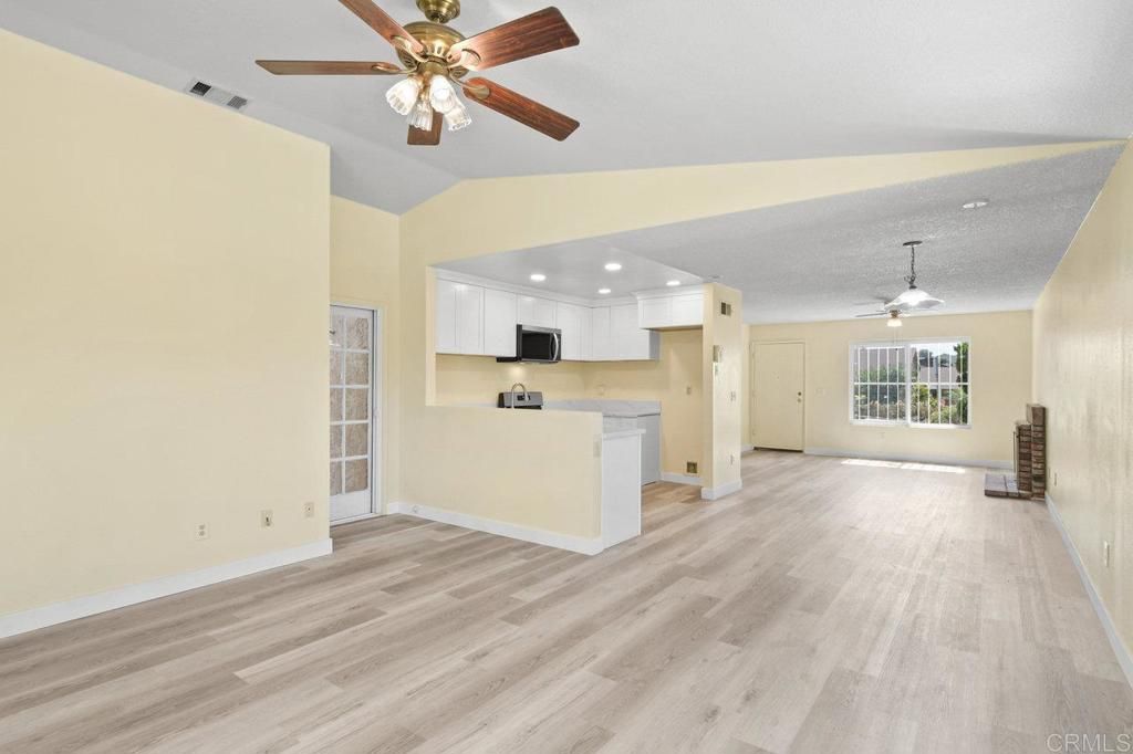 listing image 130720746182476913474