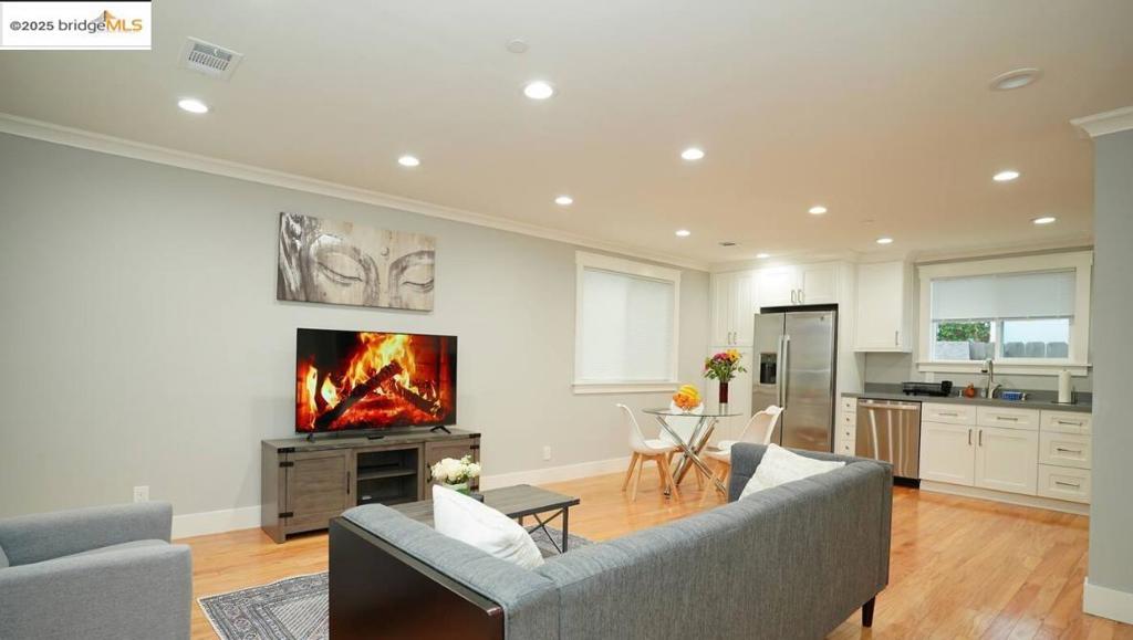 EMERYVILLE - Residential