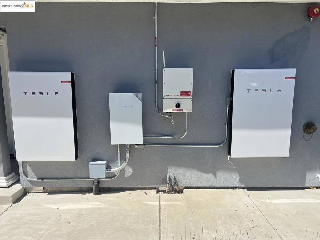 EMERYVILLE - Residential