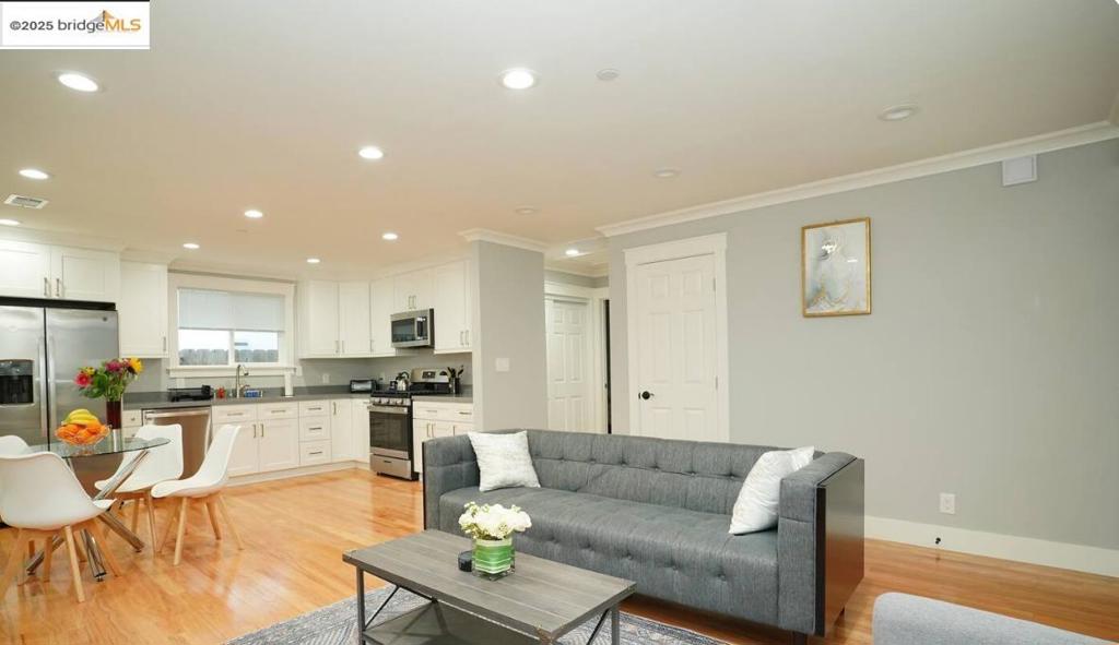 EMERYVILLE - Residential