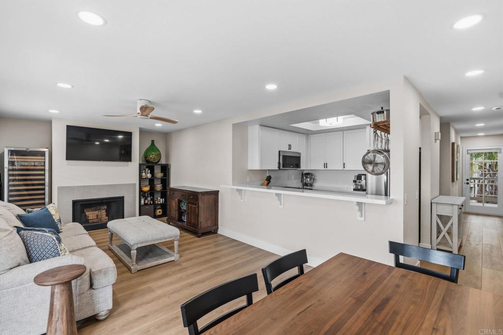 3961 Hortensia Street H10