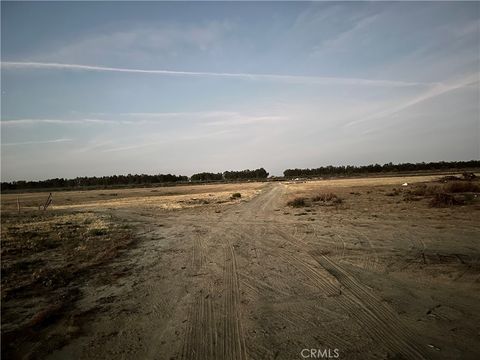 Photo of 0 46, Lost Hills, CA 93249 (MLS # SB25269470)