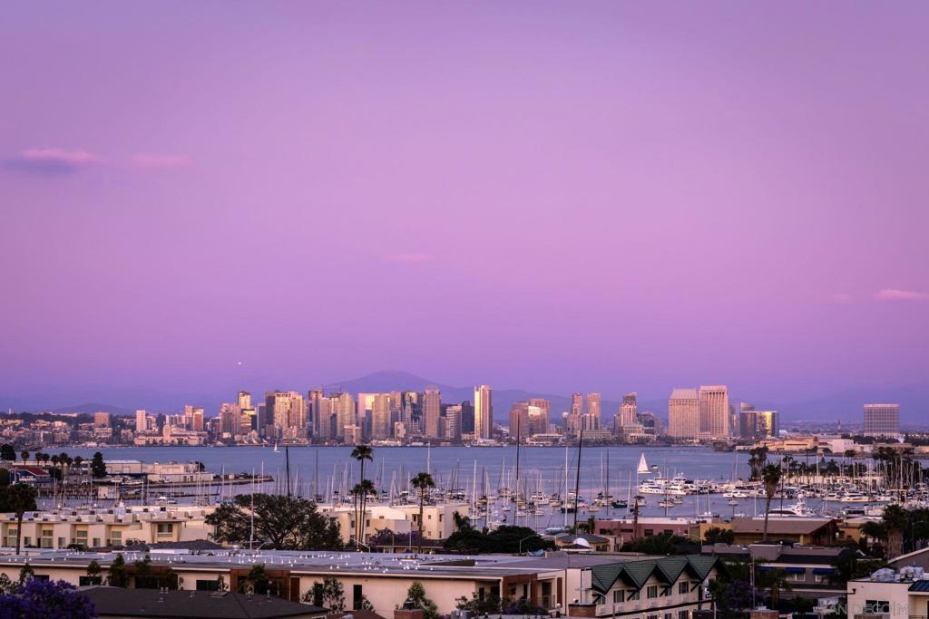 1092 Evergreen Street