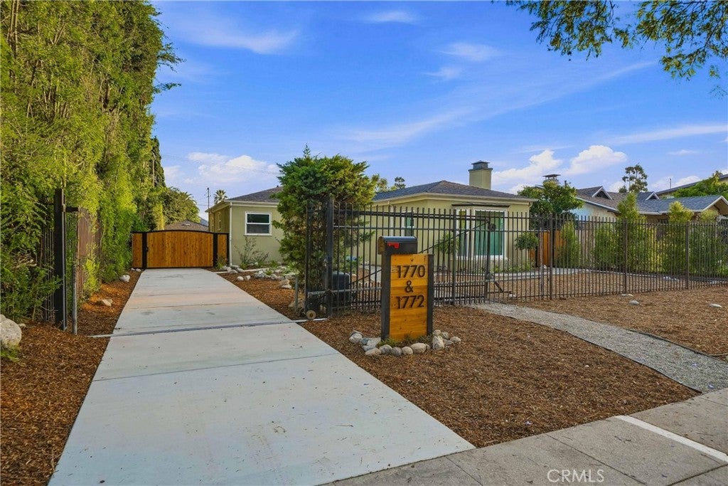 1770 1772 Paloma St ST, Pasadena CA 91104