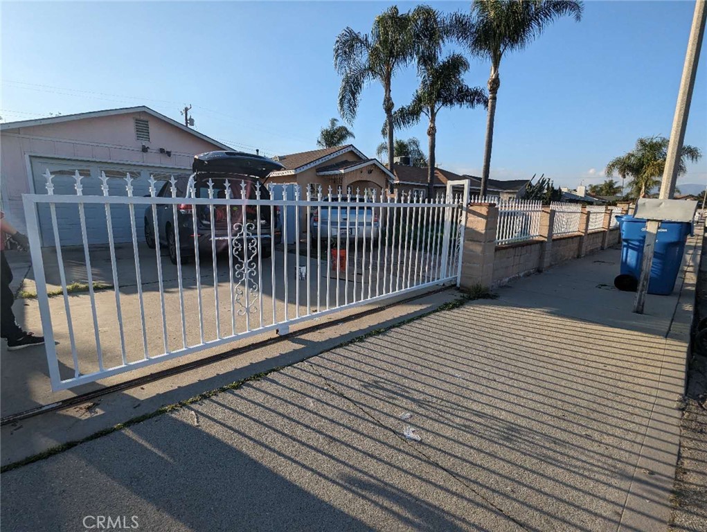 1361 S Mountain View Avenue