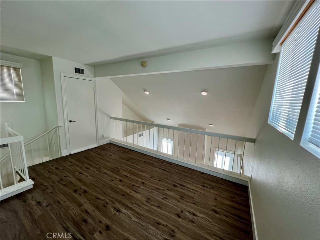 Laurels (LR) - Residential