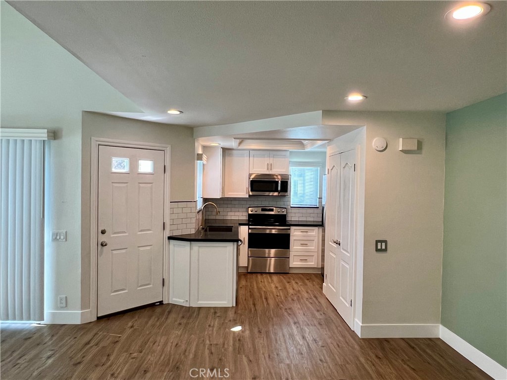 Laurels (LR) - Residential