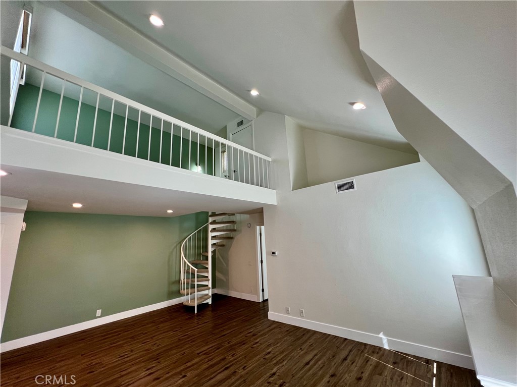 Laurels (LR) - Residential