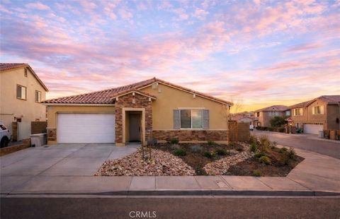 Photo of 12942 Carlsbad St, Hesperia, CA 92344 (MLS # HD25262902)