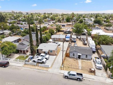 Photo of 603 Hill Street, Bakersfield, CA 93306 (MLS # SR25249597) Photo of 603 Hill Street, Bakersfield, CA 93306 (MLS # SR25249597)