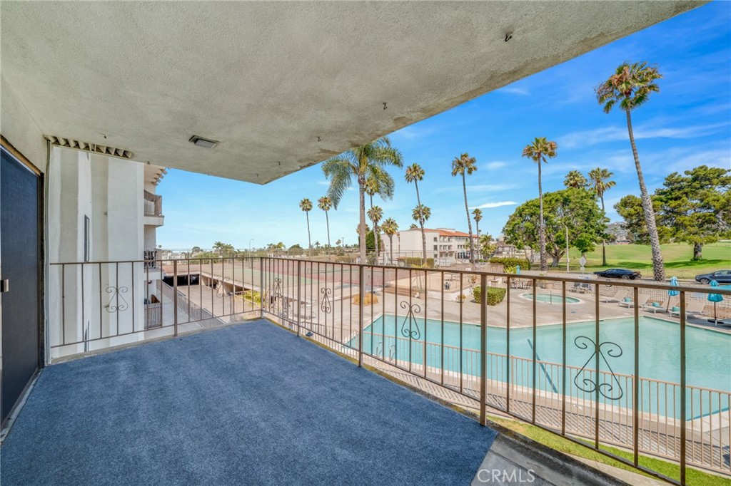 2501 S El Camino Real 206