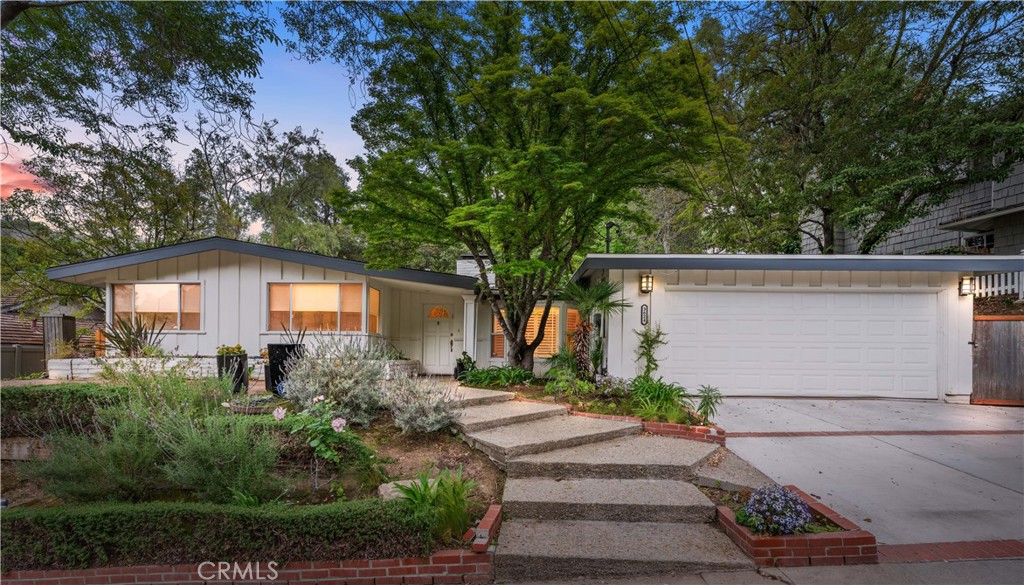 3624 Loadstone Drive