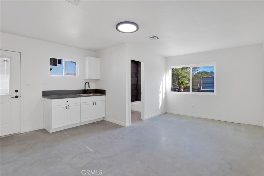 61638 La Jolla