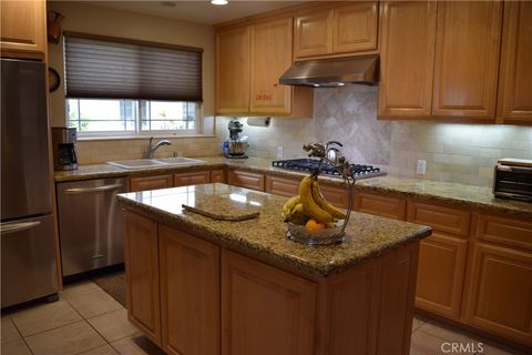 Tiny photo for 23337 Vanowen St, West Hills, CA 91307 (MLS # SR26037606)