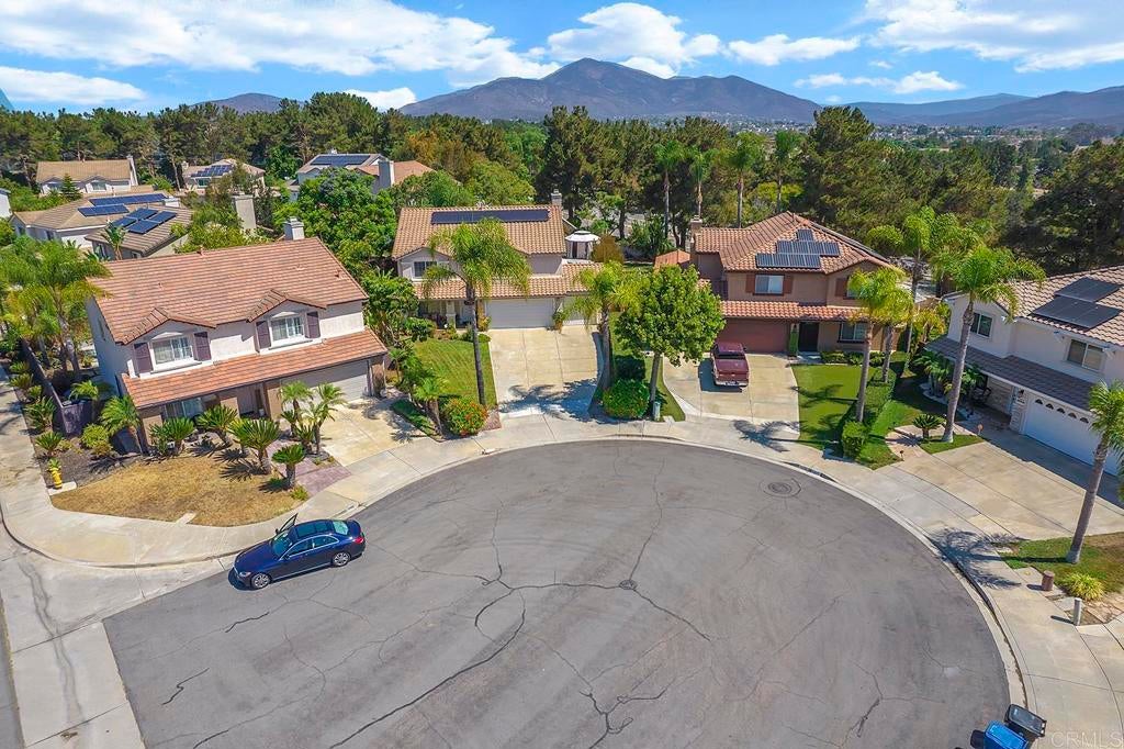 1253 Indian Creek Dr