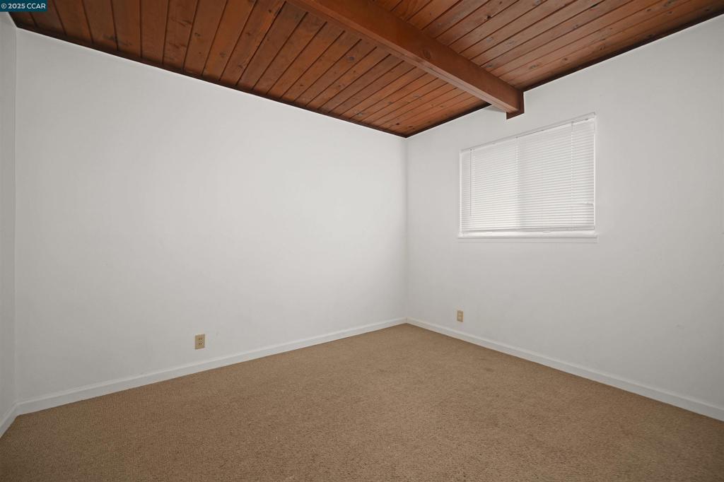 VINE HILL - Residential