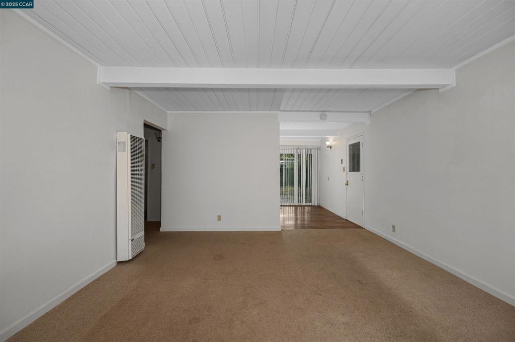 VINE HILL - Residential