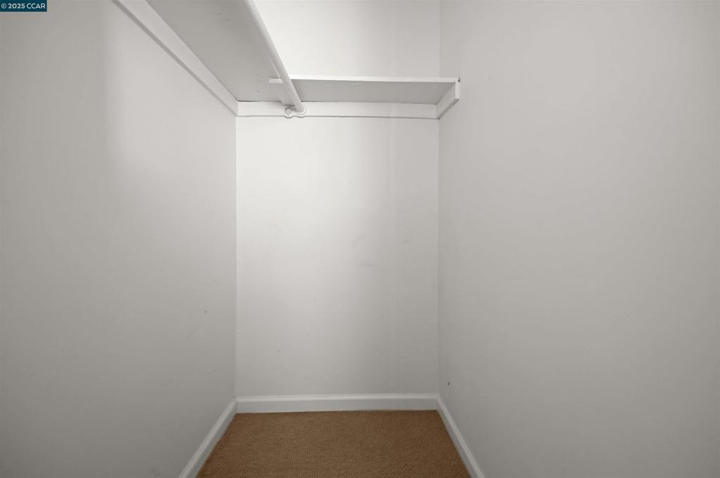 VINE HILL - Residential